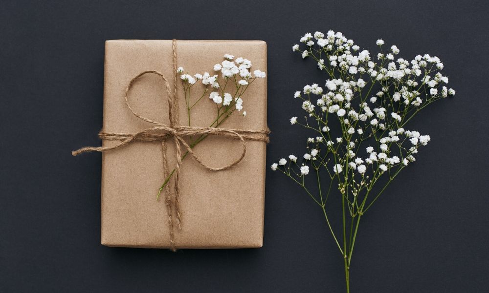 6 Ways to Make Your Gift More Personal