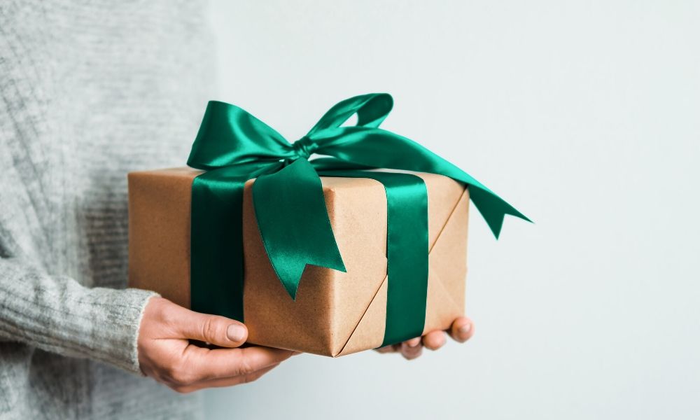Top Reasons to Give Someone a Gift