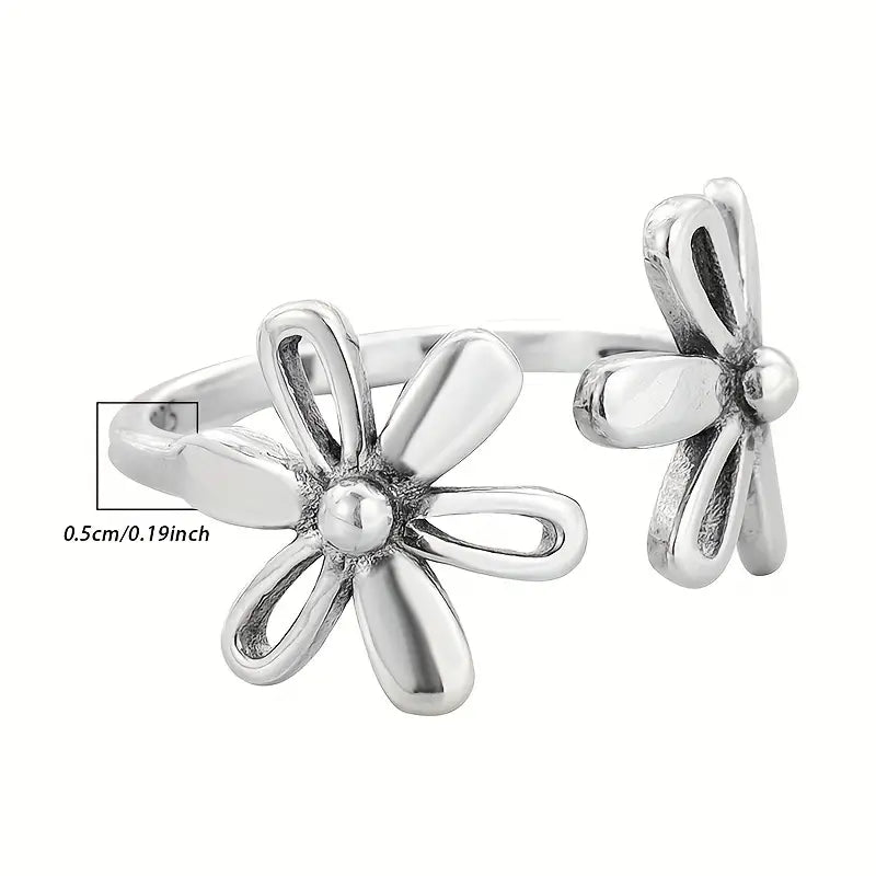 Sterling Silver Flower Ring-Jewelry > Apparel & Accessories > Jewelry > Rings-Quinn's Mercantile