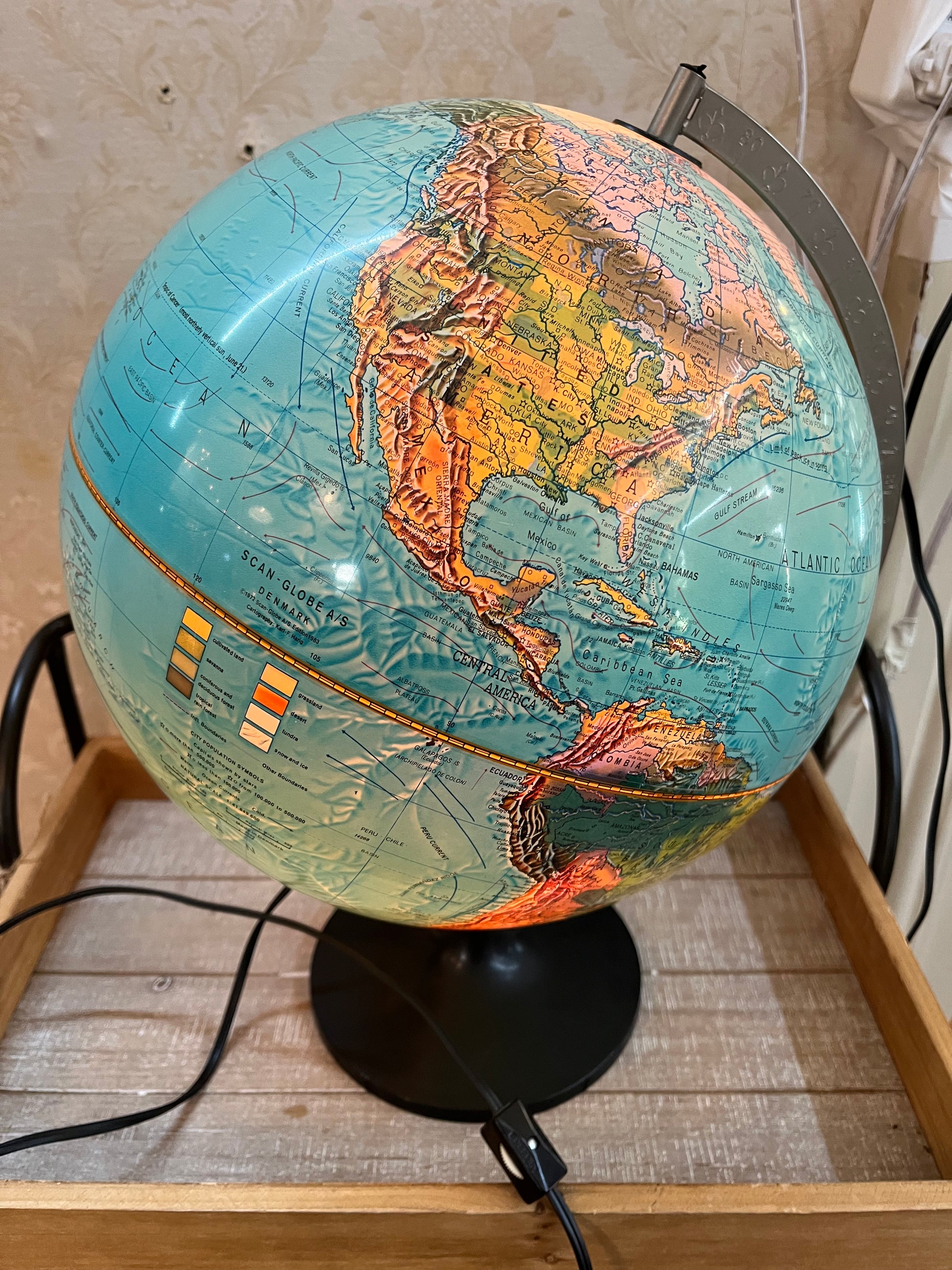 Vintage Scan Lighted Globe-Home & Garden > Decor > World Globes-Quinn's Mercantile