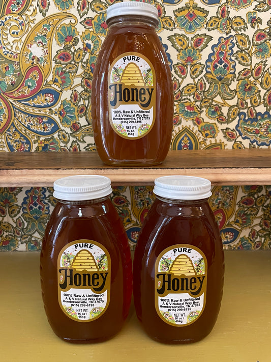 Local Honey-Foodie > Food, Beverages & Tobacco > Food Items > Condiments & Sauces > Honey-16 ounce-Quinn's Mercantile
