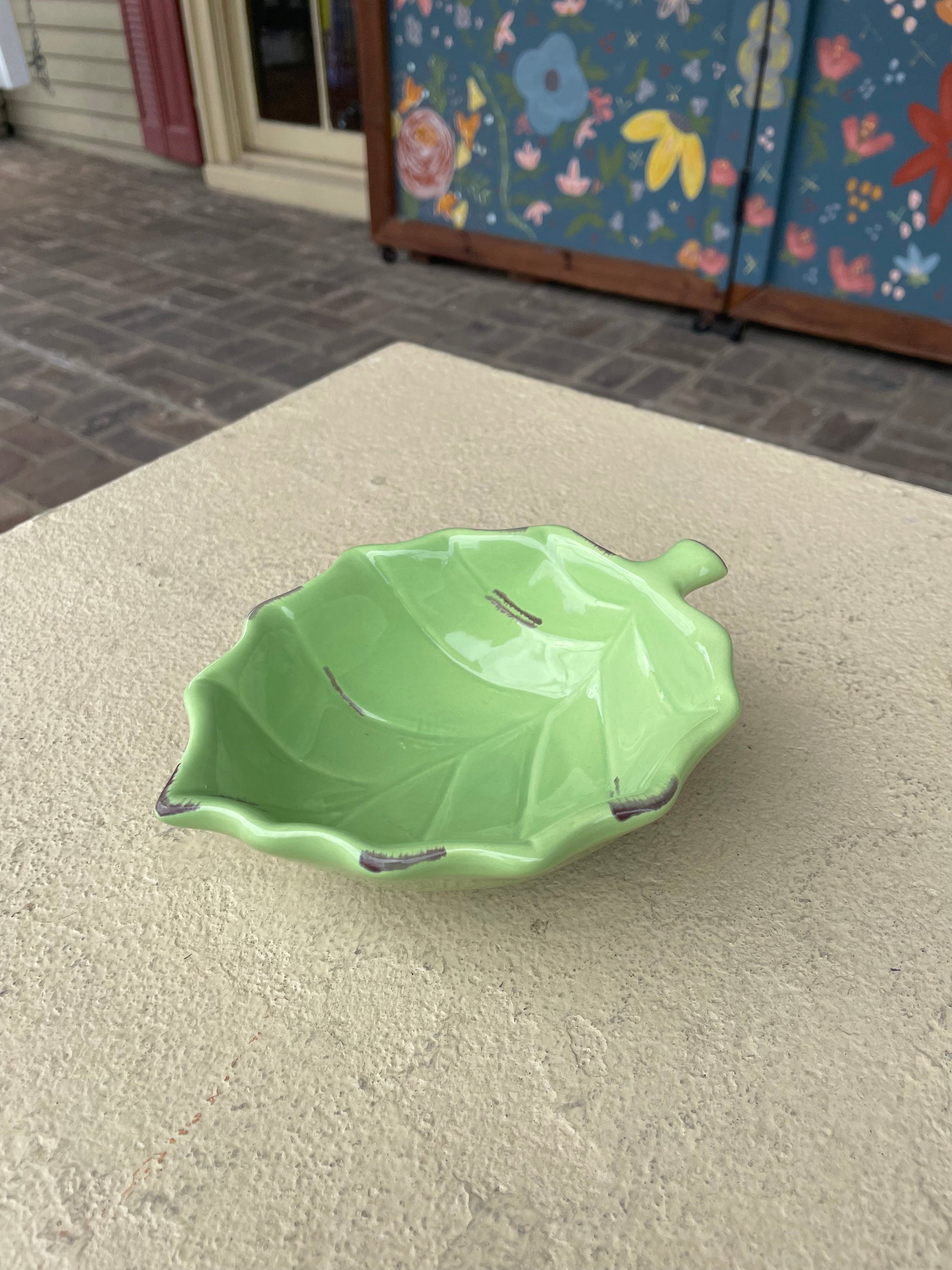 Leaf Shaped Bowl-Tableware > Home & Garden > Decor > Decorative Bowls-Quinn's Mercantile